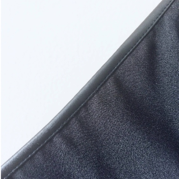 LBD with cut outs and Faux Leather Details - Picture 5 of 5